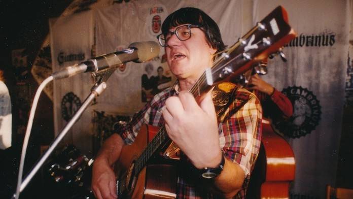 Hráči Realu Madrid oslavujú druhý gól do siete Barcelony.