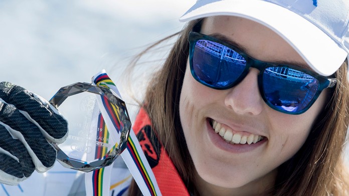 Biatlonistka Ivona Fialková v štafete na MS v Östersunde.