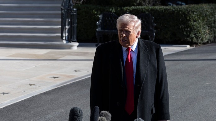 Trump tvrdí, že rokovania o ukončení vojny teraz brzdí Zelenskyj. Rusi sú vraj na dohodu pripravení