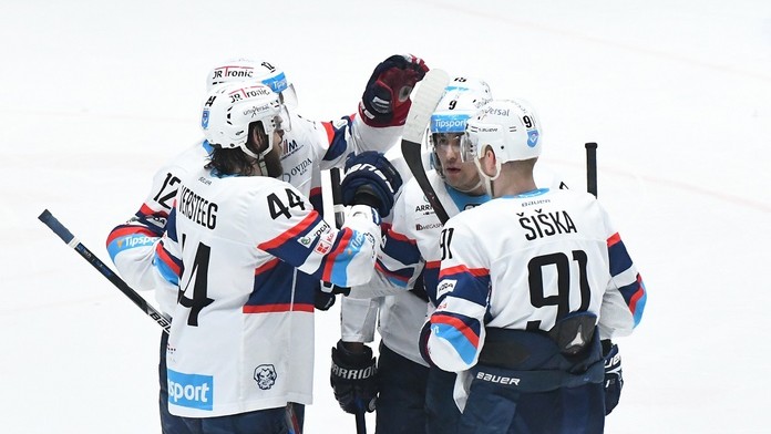 Radosť hráčov Detroitu (v strede Tomáš Tatar) po góle proti Washingtonu.