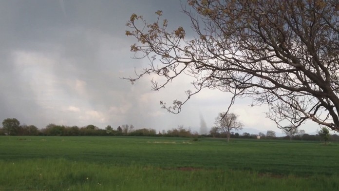 Ema konečne so spokojným úsmevom na tvári.