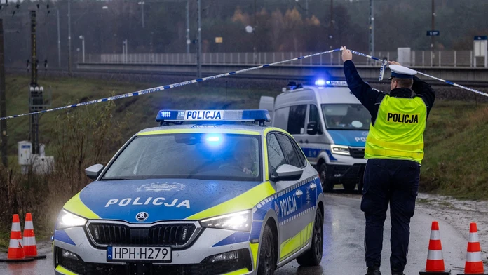 Z rodinnej dovolenky je horor. Príslušník ochranky nožom napadol svoju rodinu, 4-ročné dieťa neprežilo