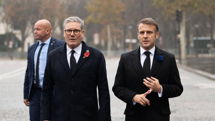 Briti a Francúzi oživili rozhovory o vyslaní vojakov na Ukrajinu