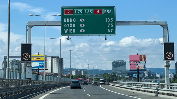 Diaľnica D1 v Bratislave.