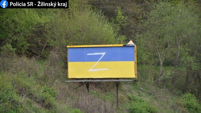 Posprejovaný bilbord