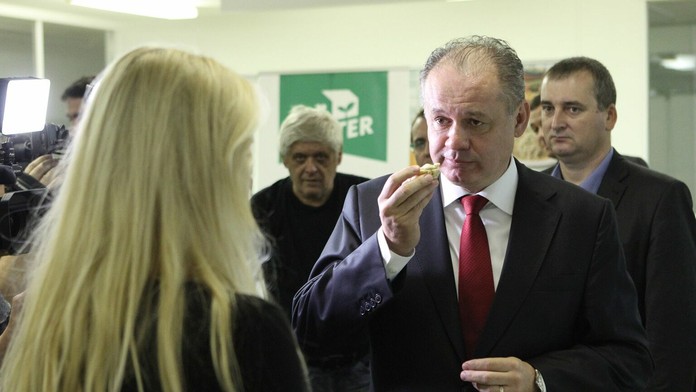 Andrej Kiska ochutnal cícerovú nátierku