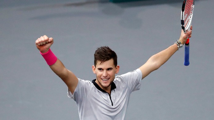Dominic Thiem počas štvrťfinále na ATP Masters 1000 v Paríži.