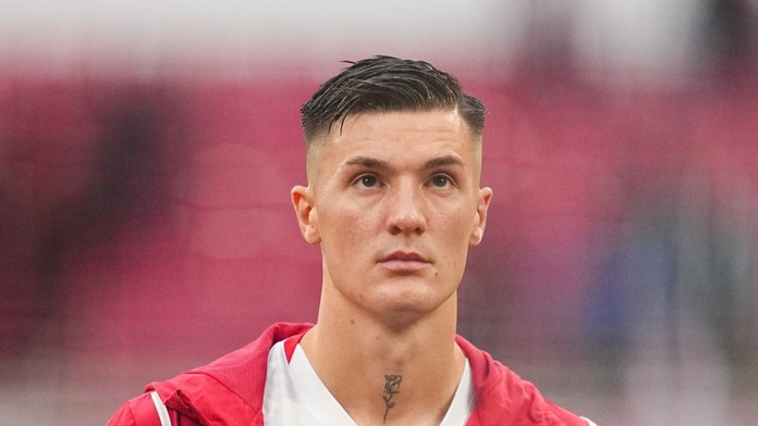 Newcastle a Manchester United zvádzajú tuhý boj na prestupovom trhu. Oba kluby majú záujem o hviezdu Lipska