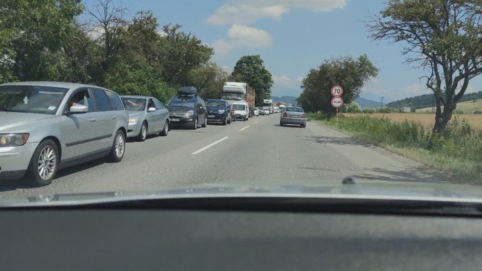 Kolóny pred Ružomberkom.