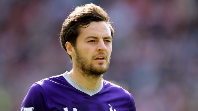 Ryan Mason v drese Tottenhamu.