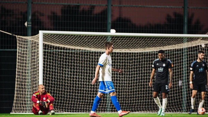 Slovan tajne vyzval Dinamo Moskva. Ruskému tímu podľahol, Weiss sa vykartoval