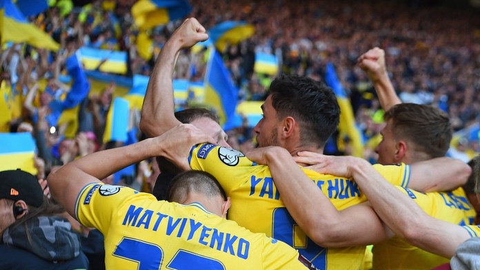 Nepotrebujeme extra motiváciu, bije sa do hrude Ukrajina. Našu skupinu otvorí s nevyspytateľným súperom