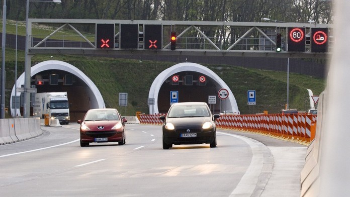 Vodiči, pozor: Bratislavský tunel Sitina bude pre údržbu uzavretý