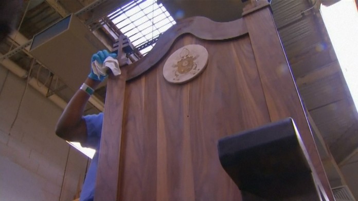 papez stolecweb_jpg_bez_watermarku_1.jpg