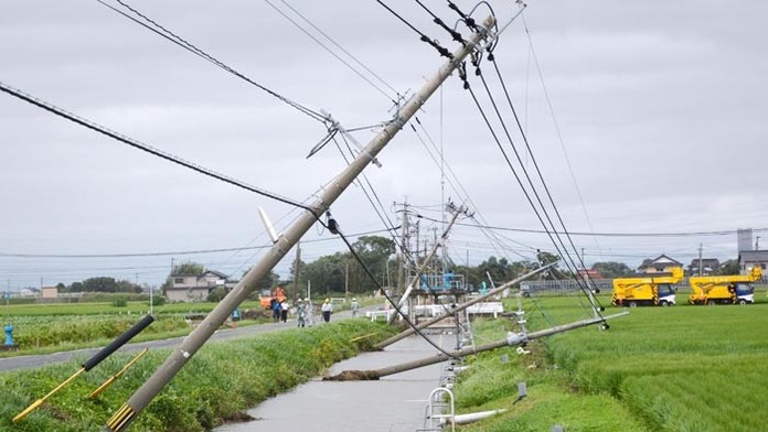 Tajfún Goni si vyžiadal už vyše 20 zranených.