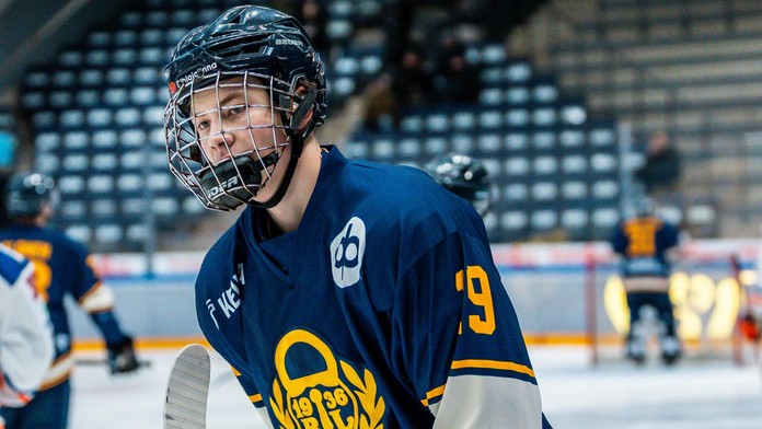 Vystrelil ako kométa. Slovák môže byť čiernym koňom draftu, z otázok klubov NHL mu padla sánka (rozhovor)