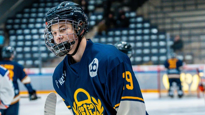 Vystrelil ako kométa. Slovák môže byť čiernym koňom draftu, z otázok klubov NHL mu padla sánka (rozhovor)