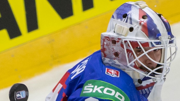 Brankár Húska vymení zámorie za KHL. S novým klubom má ročný kontrakt