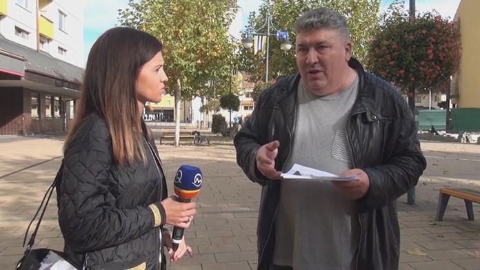 Jeden z členov mestskej volebnej komisie Ján Gabčo (KDH), ktorý sa vzdal funkcie.