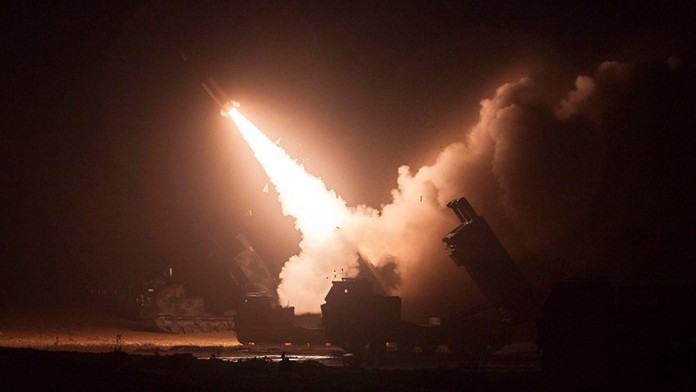 USA a Južná Kórea odpálili osem balistických rakiet.