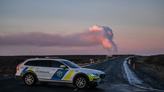 Vážna nehoda na Islande. Havaroval autobus s českými turistami