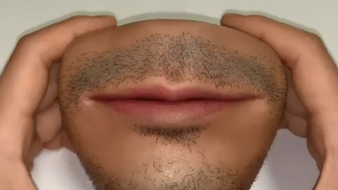 Kostol St. Hilaire Du Harcouet's v Normandii (13. augusta 1944) a dnes.