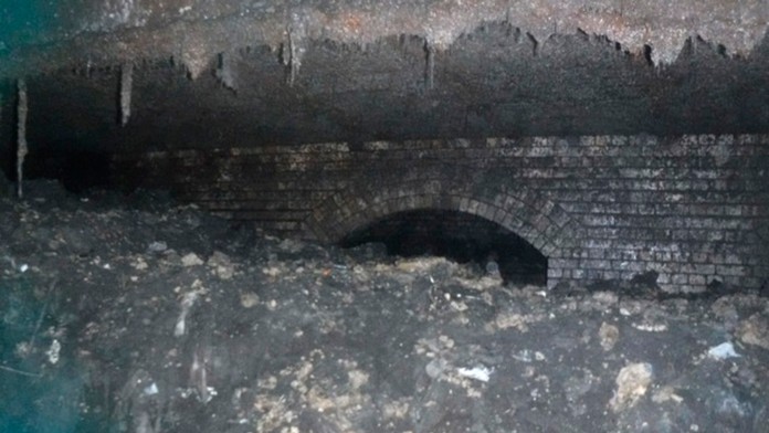 Ladislav Nagy z Košíc oslavuje gól proti Popradu.