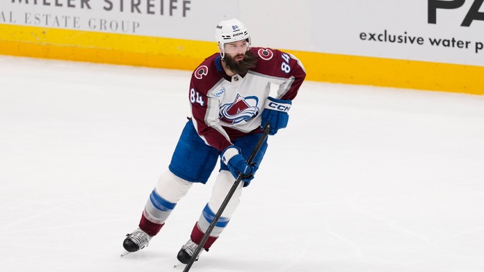 „Železný muž“ NHL odohral bez prestávky tisíc zápasov, v histórii ich má viac jediný hráč