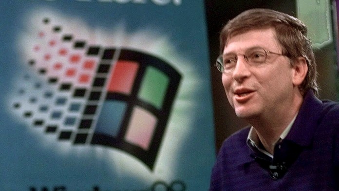 Zakladateľ Microsoftu Bill Gates promuje operačný systém Windows 89(25. jún 1998).