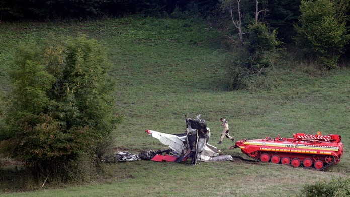 Dve lietadlá spoločnosti Dubnica Air, ktoré prepravovali 34 parašutistov v rámci nácviku hromadného zoskoku sa zrazili vo vzduch