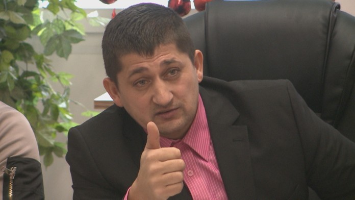 Atila Géňa vysvetľuje, prečo nemôže vykonávať funkciu starostu.