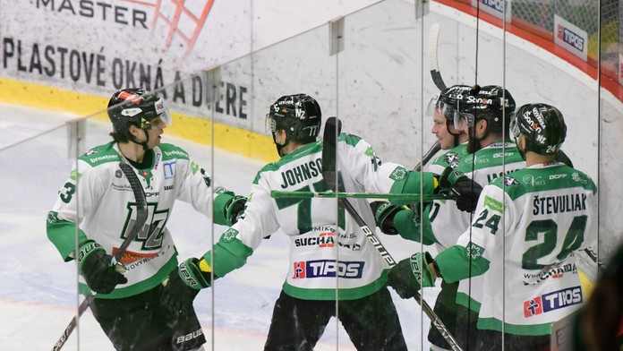 Americká lajna ťahá Nové Zámky k poctám. Hurhaj radosti pod Zoborom, vo Zvolene jedenásť gólov