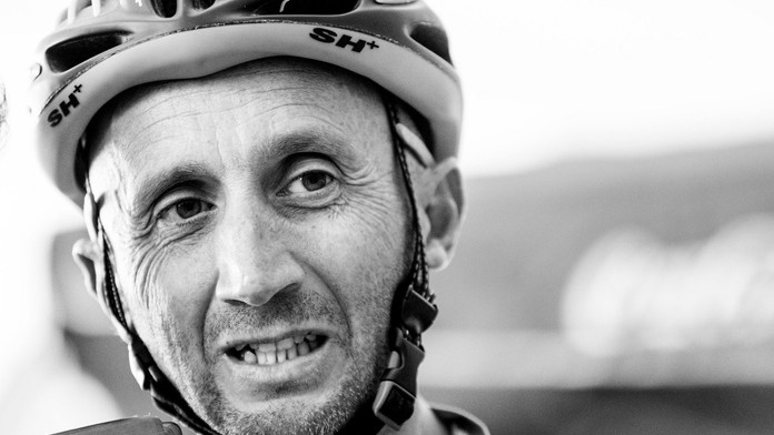 Je rozhodnuté. Vodič, ktorý usmrtil známeho cyklistu putuje na štyri roky za mreže