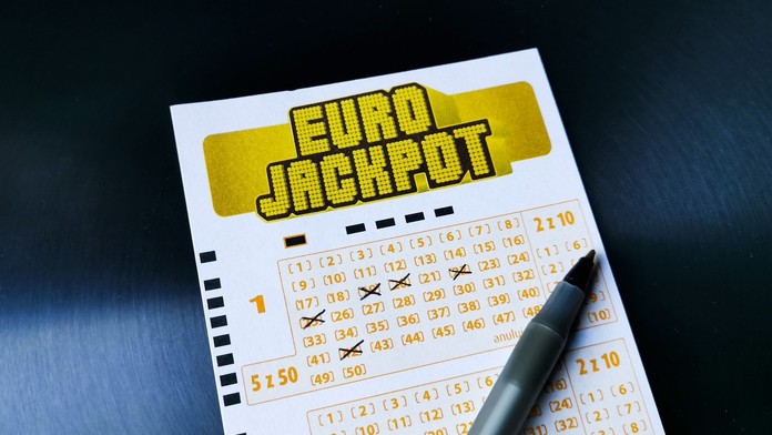 Slovákovi tesne ušiel gigantický jackpot. Aj druhá cena mu však zmení život