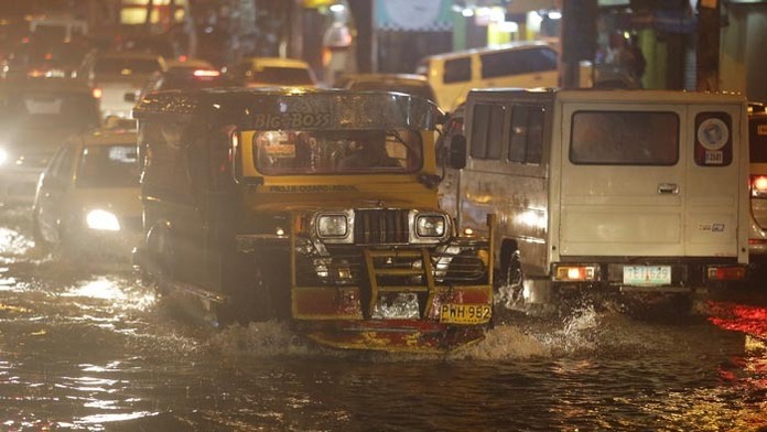 Tajfún Melor si vyžiadal najmenej deväť obetí.