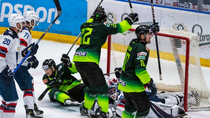 Extraliga: Košice zvyšujú náskok, na druhú priečku sa vyšvihla Banská. Prestrelka pod Dubňom