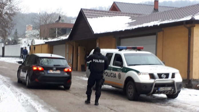 0302_Tridsať_pripadov_majora_Zemana___Dobrodruzstva_kriminalistiky_03_02_P30_So_20_15.mp4