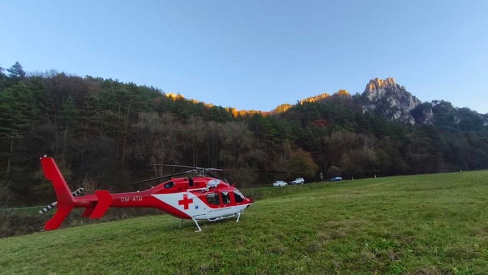 Tragédia v Súľove. Muž (†52) pri zlaňovaní steny smrteľne spadol z desaťmetrovej výšky