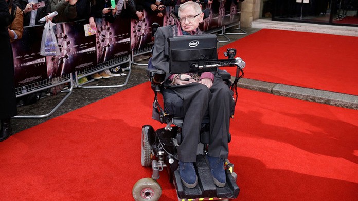 Aj napriek ťažkému zdravotnému postihnutiu patril Stephen Hawking medzi najvplyvnejších mysliteľov súčasnosti.