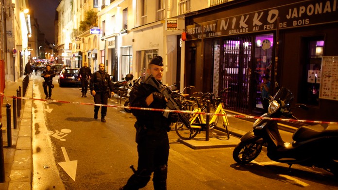 Polícia uzavrela ulicu, na ktorej sa odohral útok.