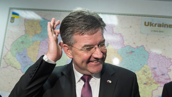 Na smútočnom zhromaždení si 19. januára 1969 študenti, učitelia, akademické vedenie FF UK uctili pamiatku Jána Palacha.