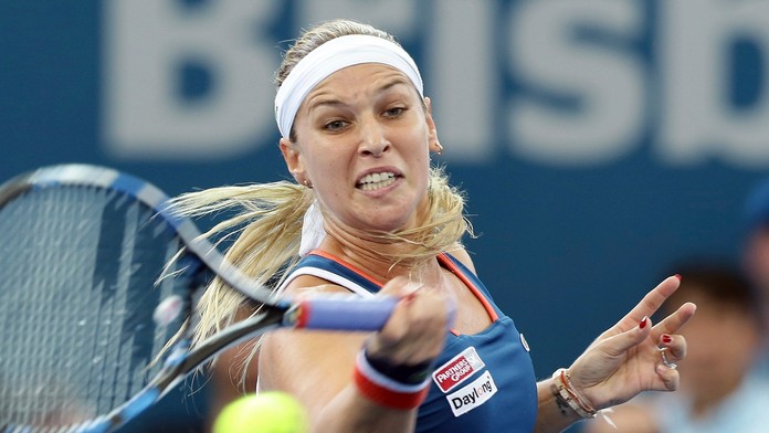 Dominika Cibulková v zápase s Alize Cornetovou
