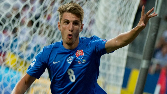 Radosť Martina Chriena z gólu v dueli ME 21 proti Švédsku.