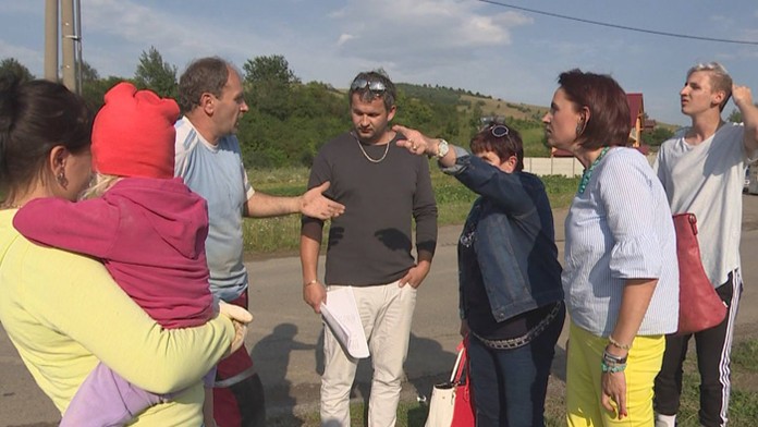 Dve rodiny rozhádal sporný pozemok.