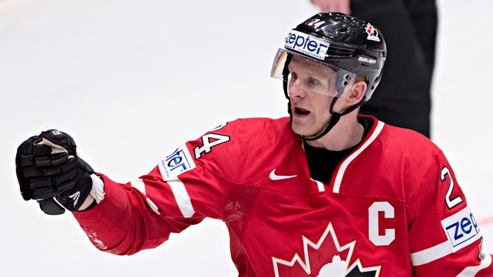 Kanadský kapitán Corey Perry počas duelu MS 2016 v Rusku proti USA.