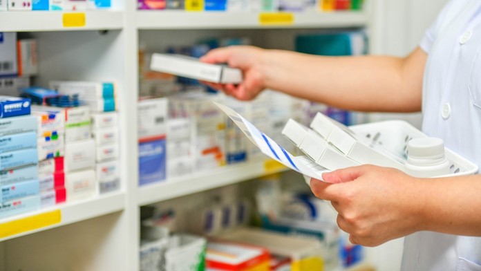 Lieky v lekárni (ilustračná snímka)
