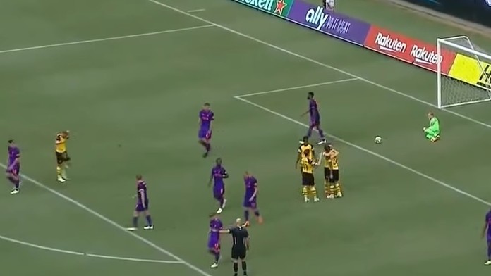 Karius inkasoval gól.