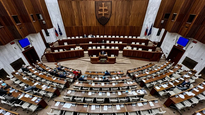 Parlament.