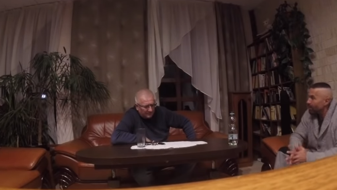 Krosček Zdena Cháru na Brendana Gallaghera.