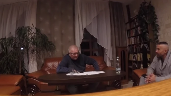 Krosček Zdena Cháru na Brendana Gallaghera.